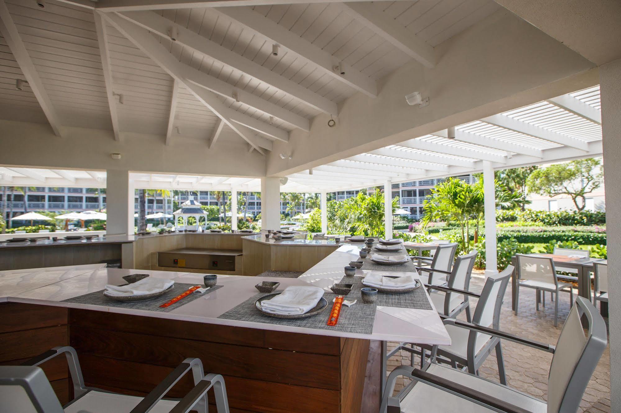 Ocean Club West Resort Grace Bay Esterno foto